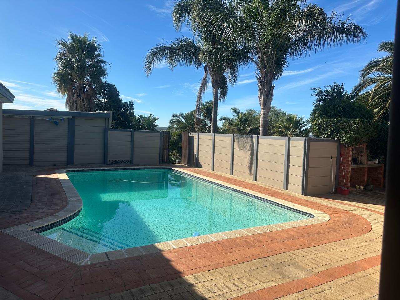 4 Bedroom Property for Sale in Bothasrus Eastern Cape